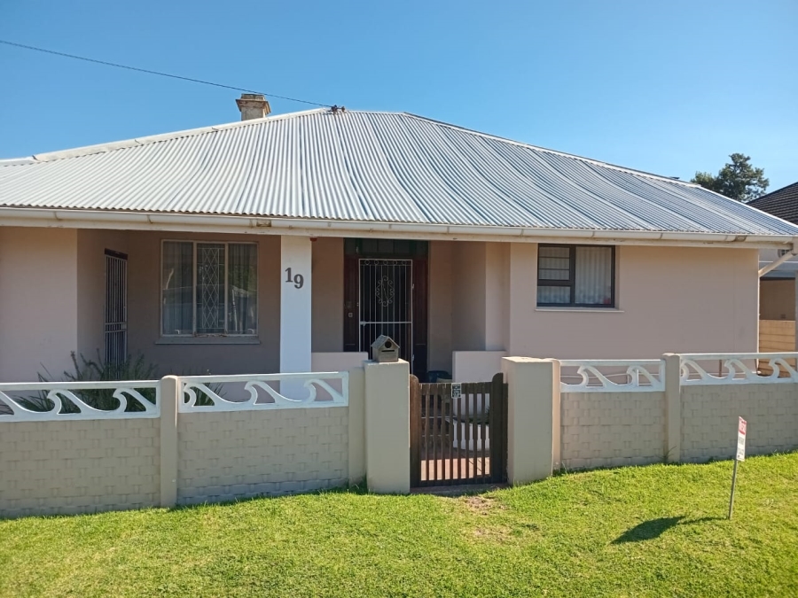 3 Bedroom Property for Sale in Cambridge Eastern Cape